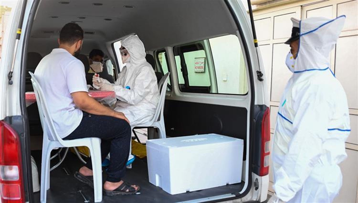 البحرين تسجل 300 إصابة كورونا جديدة وتعافي 72 حالة