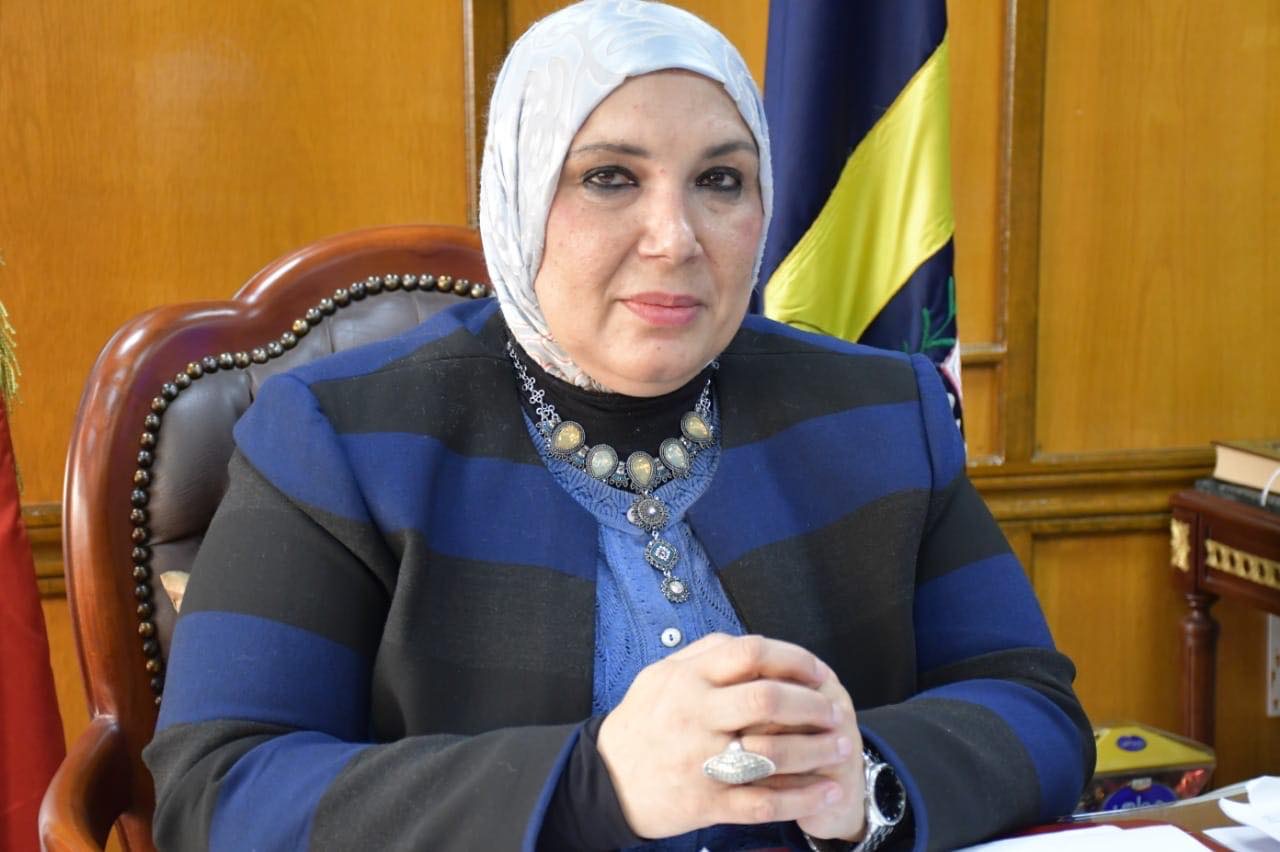  الدكتورة ماجدة هجرس رئيس جامعة القناة السويس