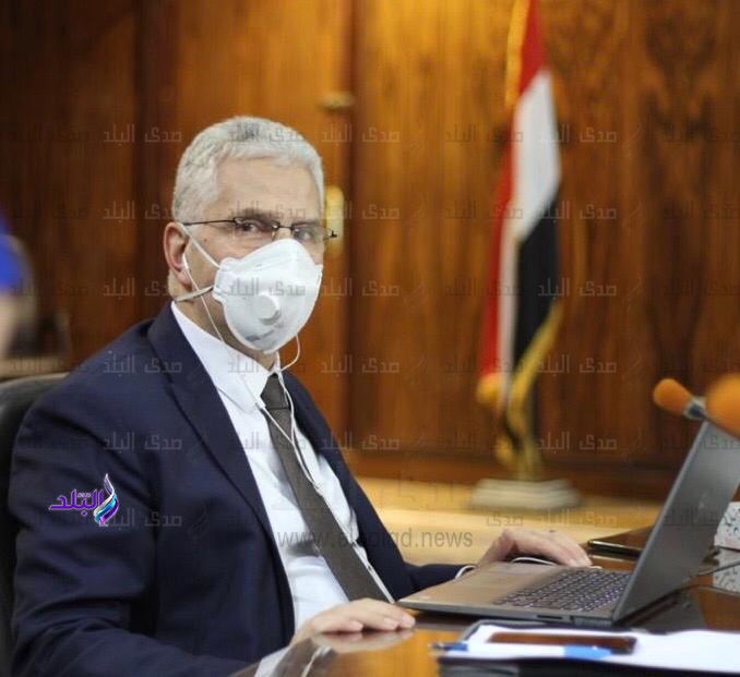 الدكتور كمال عكاشة