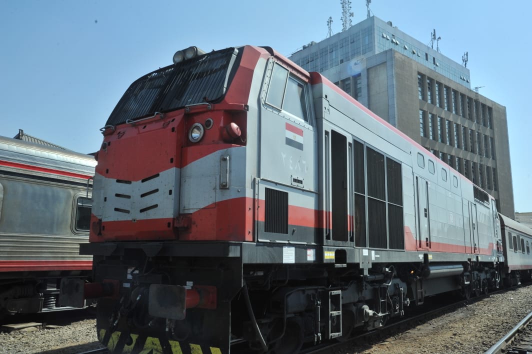 قطارات السكة الحديد 