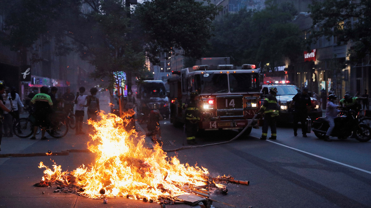 جورج فلويد ومظاهرات أمريكا