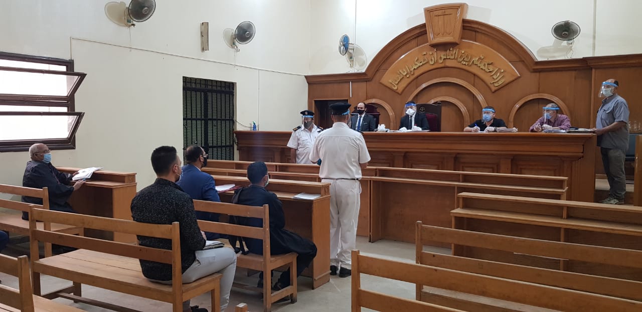 عودة العمل بالمحاكم وسط الإجراءات الاحترازية لمواجهة كورونا