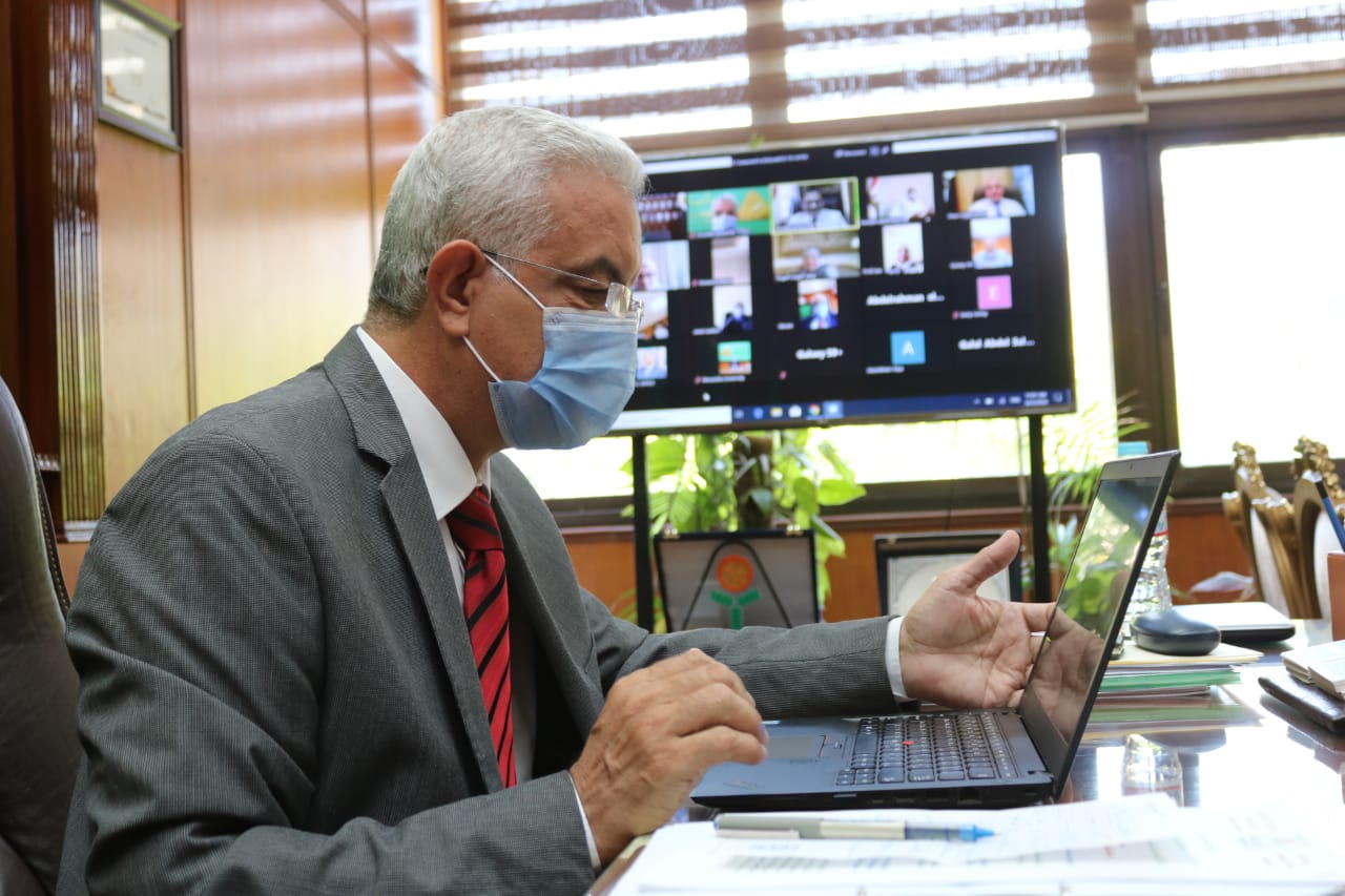 الدكتور عادل مبارك رئيس جامعة المنوفية