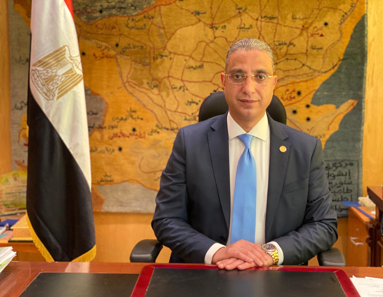 الدكتور أحمد الأنصاري محافظ الفيوم