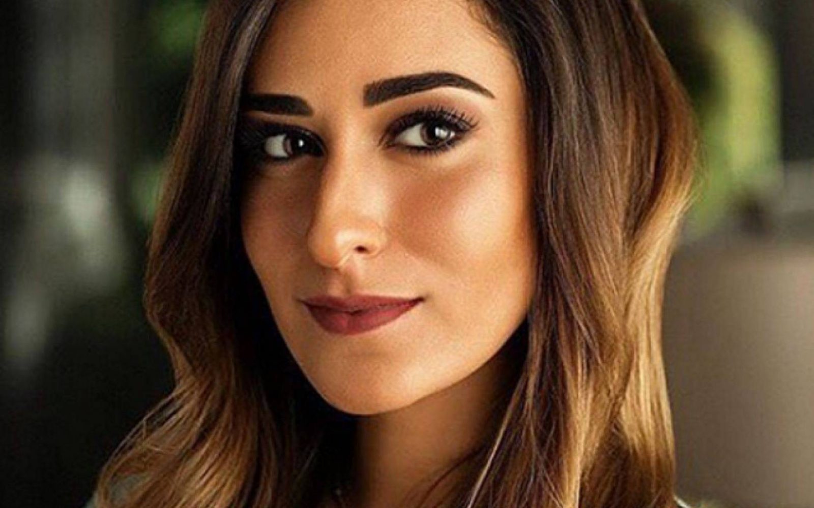 امينه خليل 