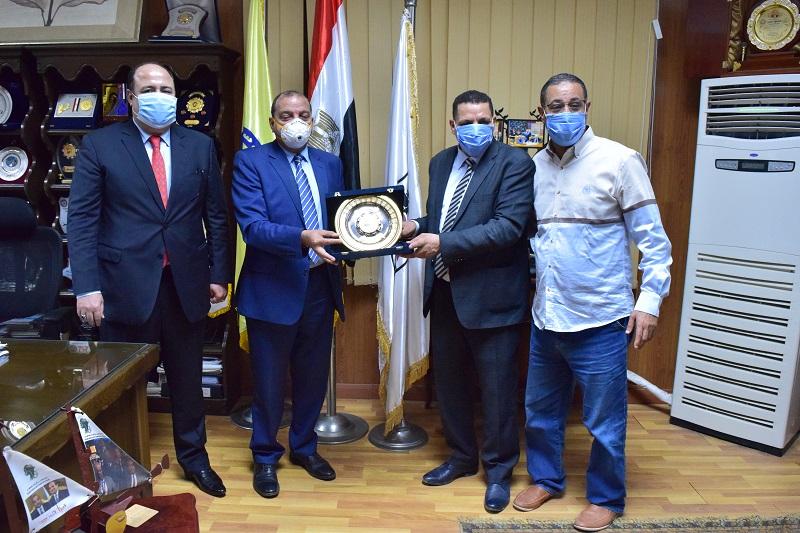 جانب من التكريم