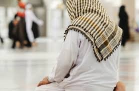حكم صلاة مريض القولون .. دار الإفتاء ترد