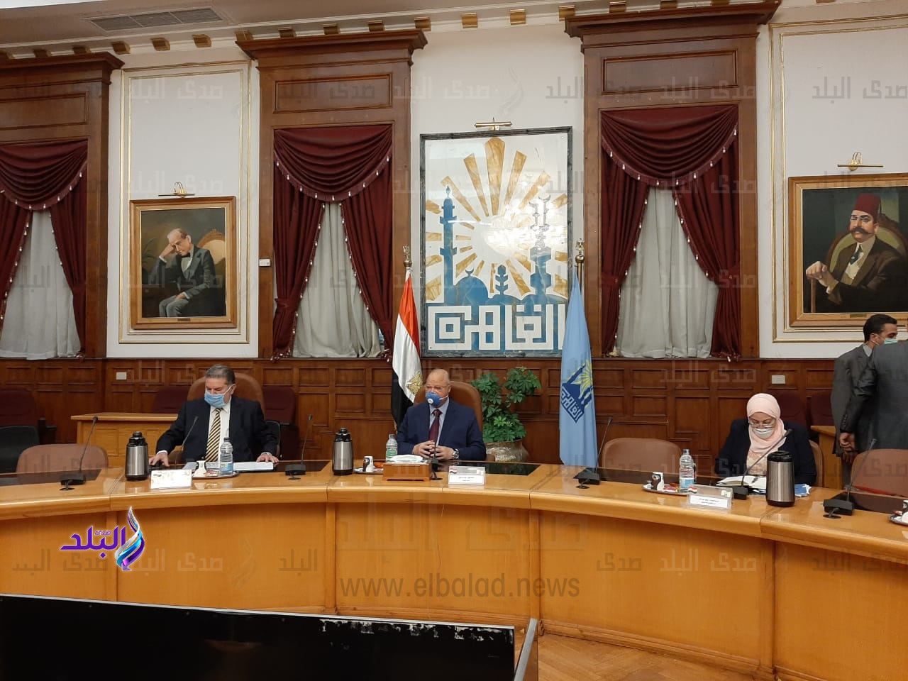 اجتماع المحافظ مع الوزير 