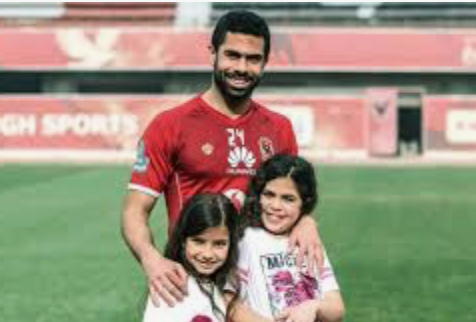 احمد فتحي و بناتة
