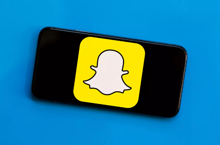  Snapchat سناب شات يحظر منشورات دونالد ترامب