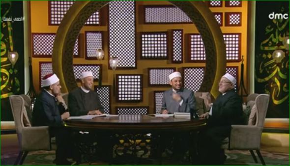 خالد الجندي يغير مكانه في برنامجه للتباعد بسبب كورونا خالد الجندي يغير مكانه في برنامجه للتباعد بسبب كورونا