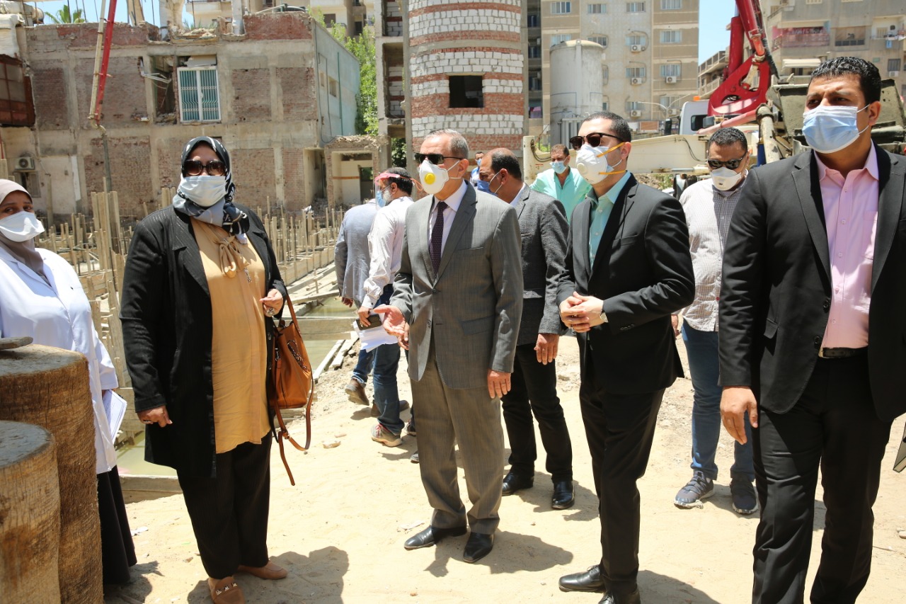 محافظ كفر الشيخ ونائبه يتفقدان عددًا من المنشآت الصحية