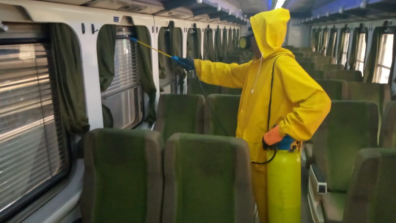 قطارات السكة الحديد