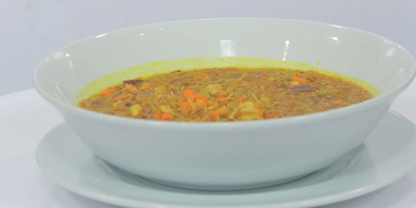 طريقة عمل شوربة شعرية بالفراخ والخضار