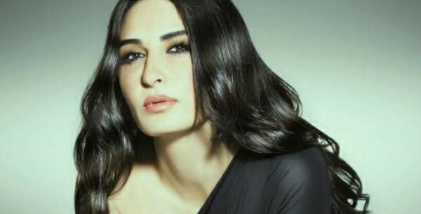فاطمة ناصر