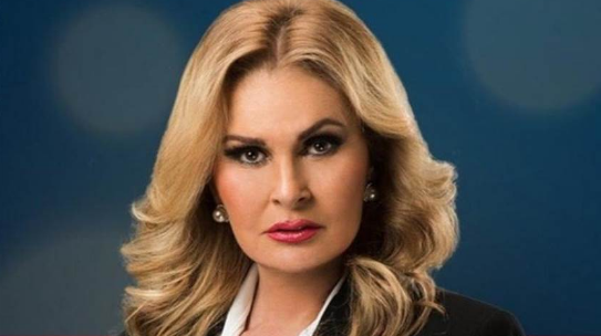 الفنانة يسرا 