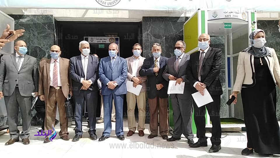 تصنيع أول كابينة تعقيم في جامعة الأزهر