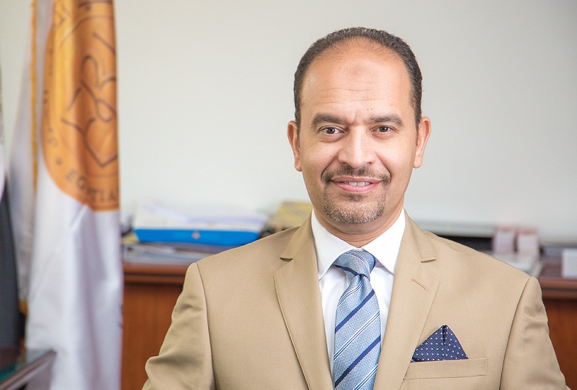 المدير التنفيذي للمعهد المصرفي