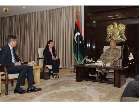 لقاء حفتر والسفير الألماني 