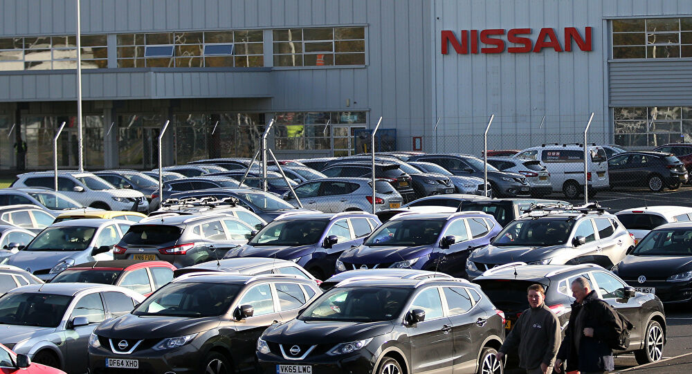  نيسان nissan