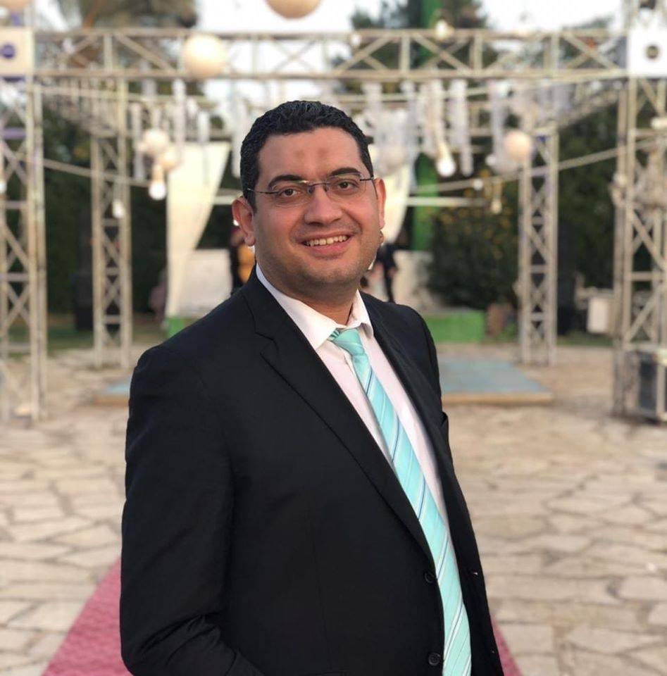 دكتور عمرو نادي