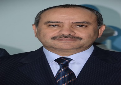 محمد منار عنبة وزير الطيران المدني