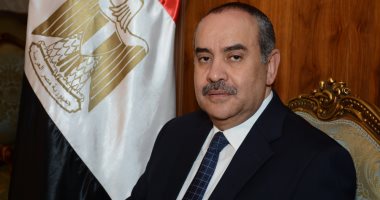 الطيارمحمد منار عنبة، وزير الطيران