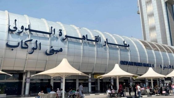 مطار القاهرة 