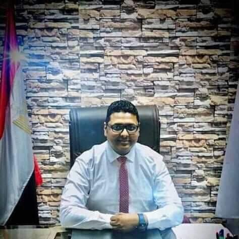 الدكتور اسماعيل العربي