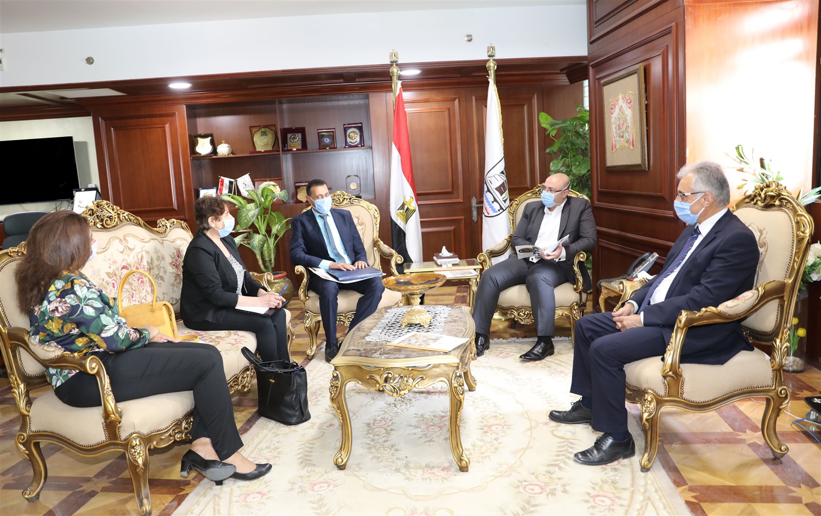 لقاء محافظ بني سويف مع الهيئة القبطية الإنجيلية