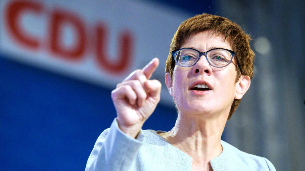 وزيرة الدفاع الألمانية