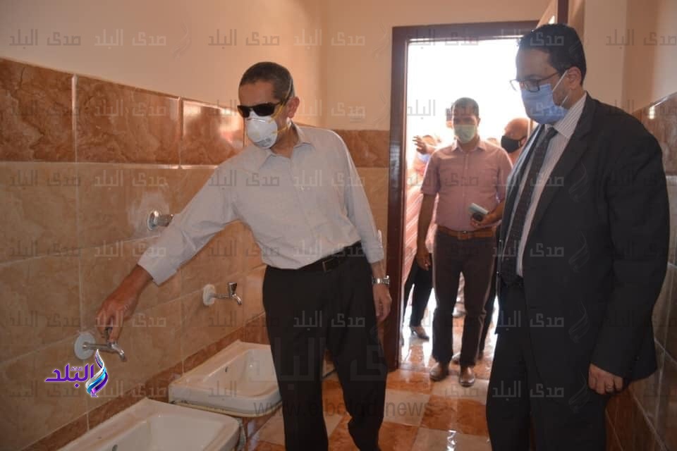محافظ الغربية يتفقد تجهيزات لجان إمتحانات الثانوية العامة