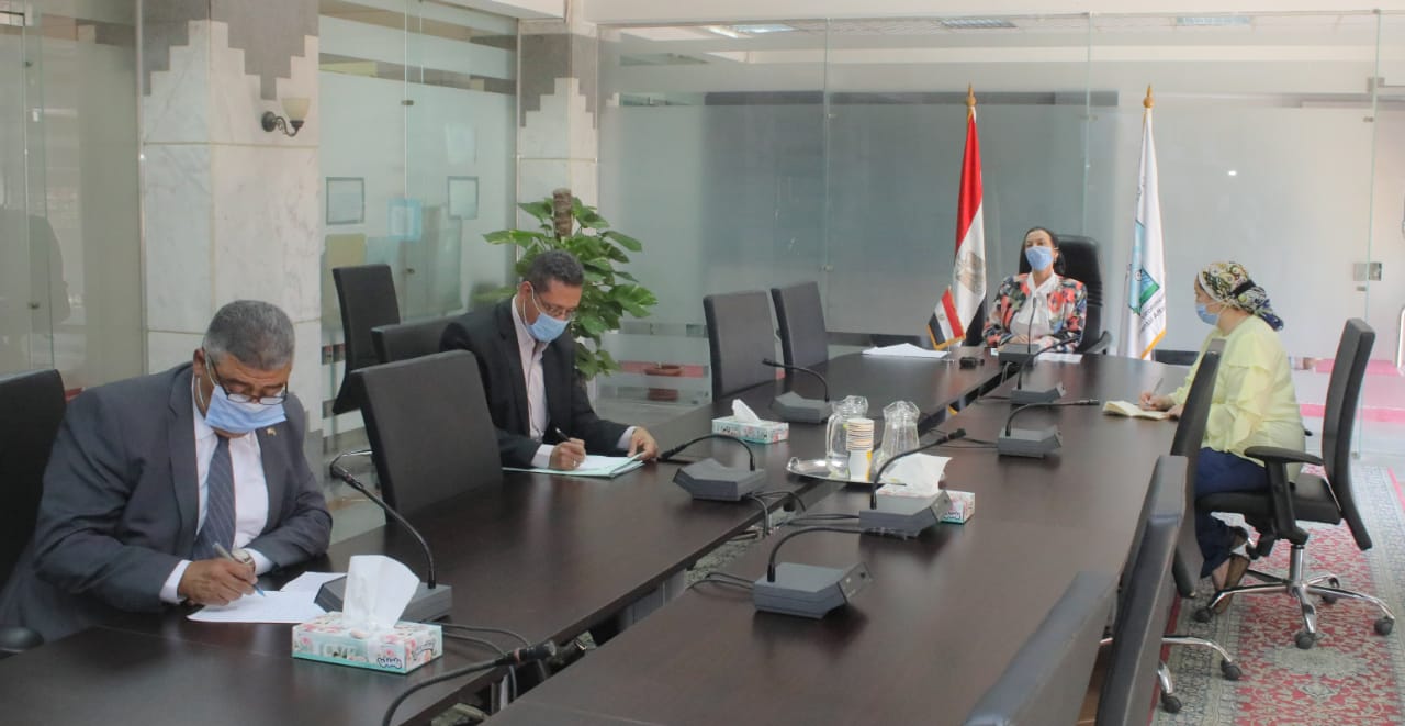وزيرة البيئة 