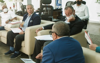 جانب من اجتماع اتحاد الكرة مع الأندية 