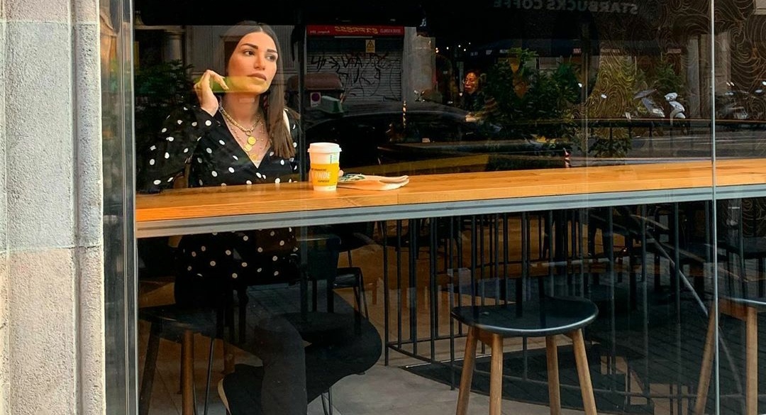 سارة نخلة