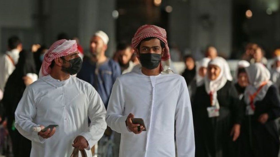 عمان تسجل 896 إصابة كورونا والإجمالي 28566