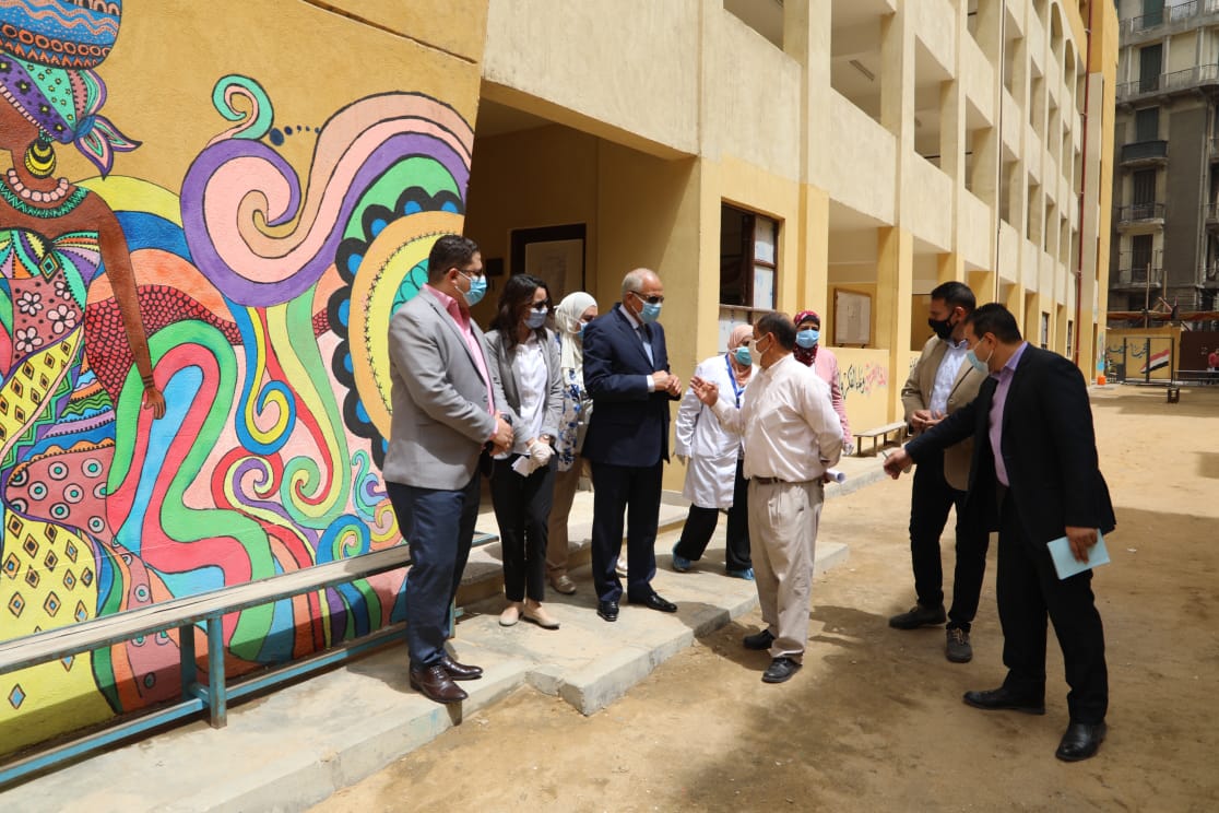 محافظ الجيزة يتفقد لجان امتحانات الثانوية العامة