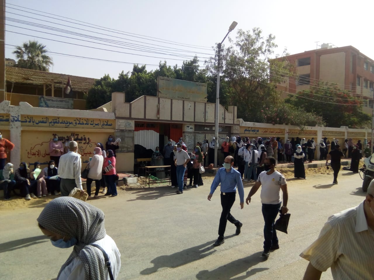 طلاب ثانوية عامة 