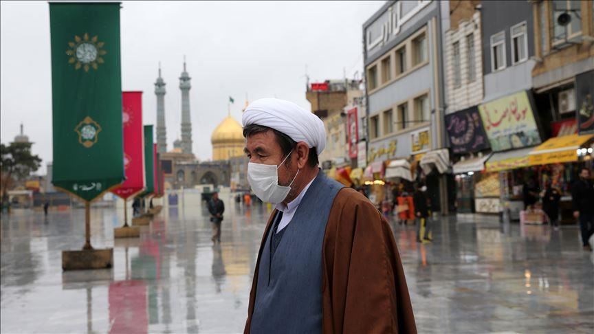 إيران تسجل 2445 إصابة جديدة بـ كورونا في 24 ساعة