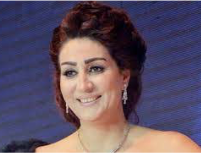 وفاء عامر 