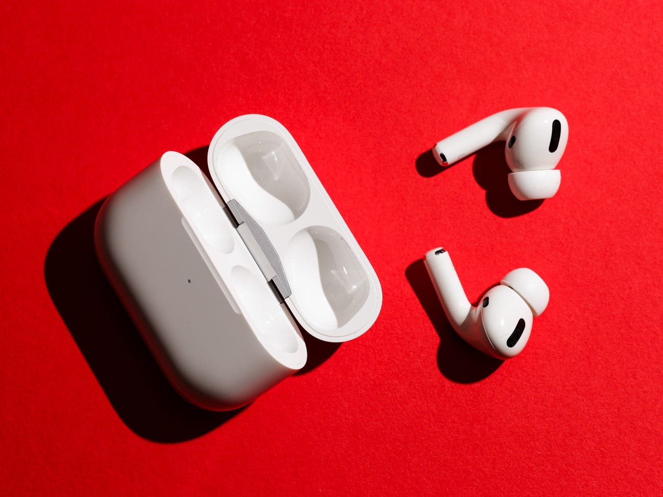 سماعات AirPods