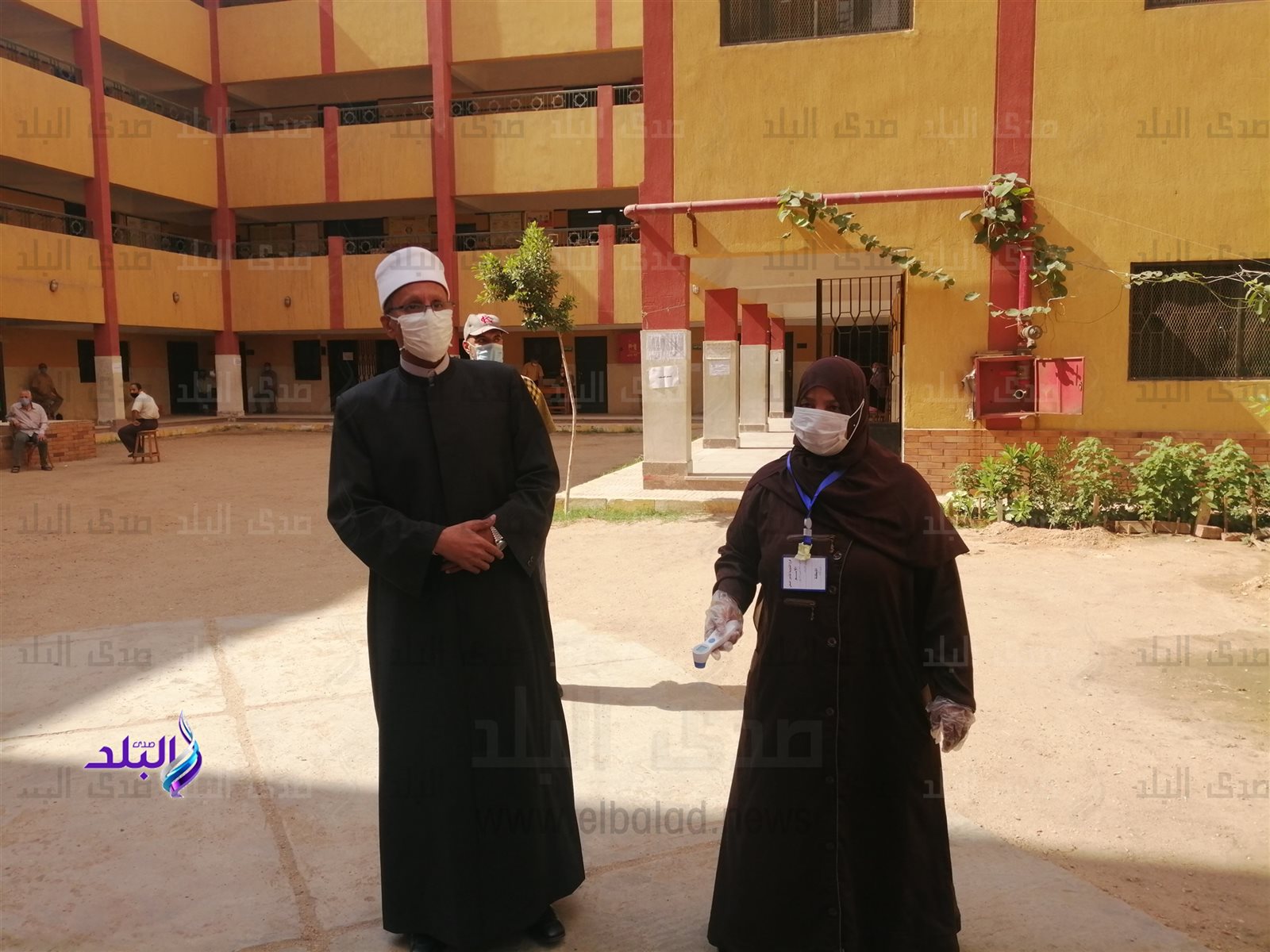 وكيل الأزهر يتفقد امتحانات الثانوية 