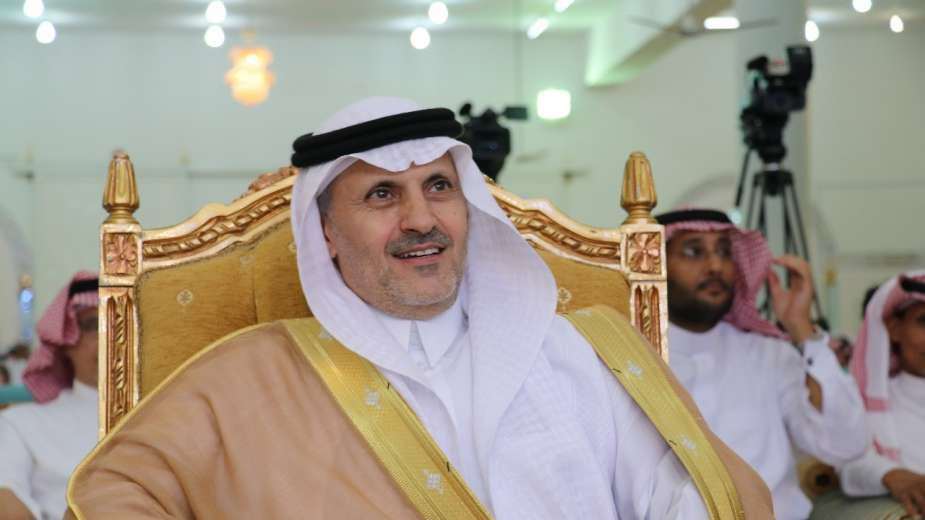 محافظ المندق