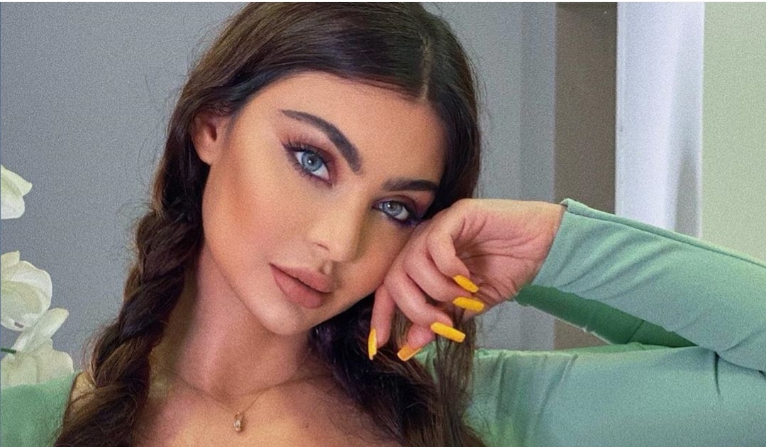 الفنانة اللبنانية قمر