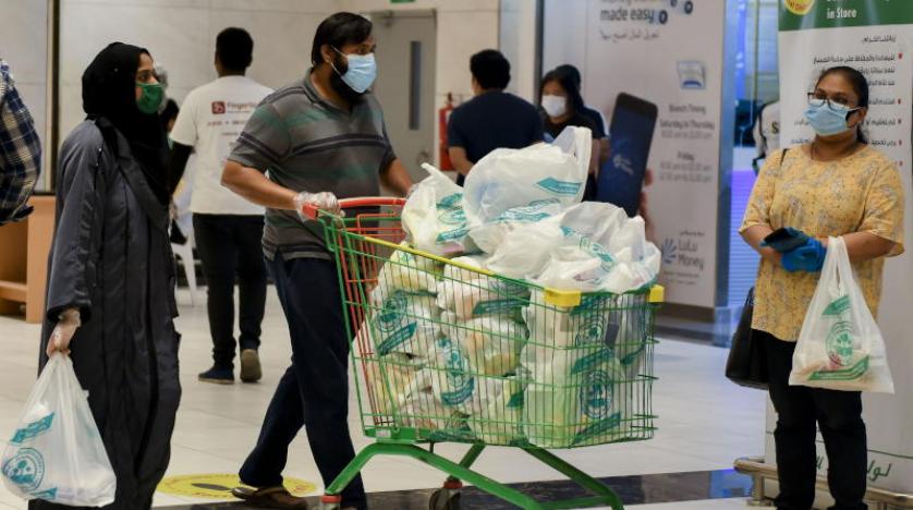 قطر تسجل 946 إصابة جديدة بفيروس كورونا