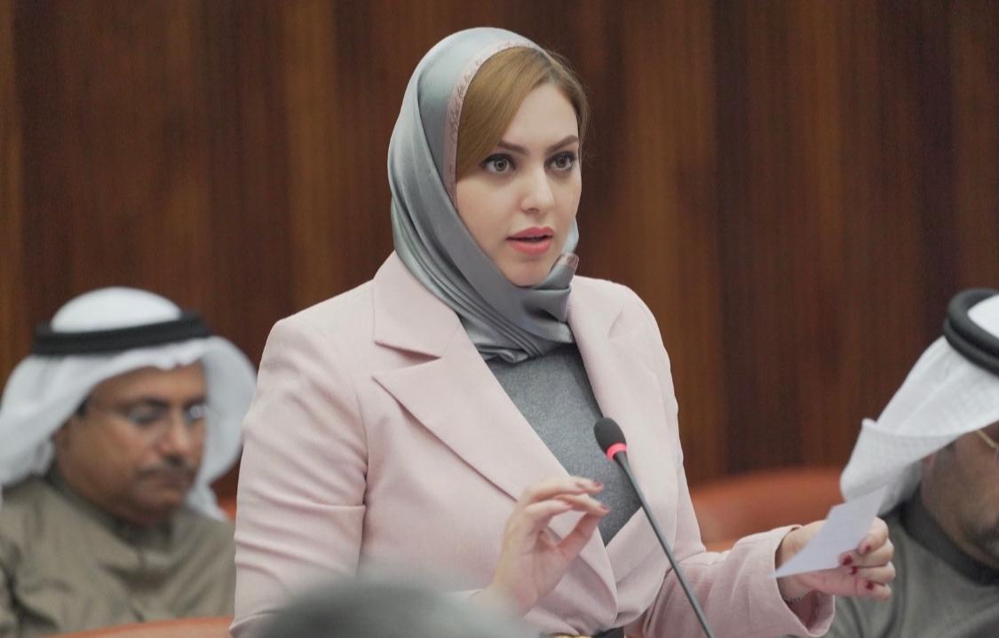  زينب عبد الأمير عضو مجلس النواب بمملكة البحرين 