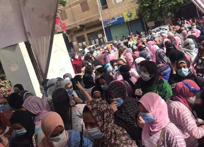 محافظ القاهرة يناشد أولياء الامور بعدم التزاحم أمام اللجان