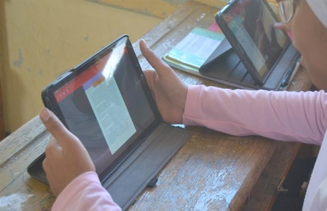 مجمع البحوث يحذر: الإجابة محل الطالب في الامتحانات الإلكترون
