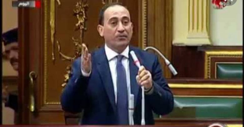 النائب محمد عبد الله زين الدين