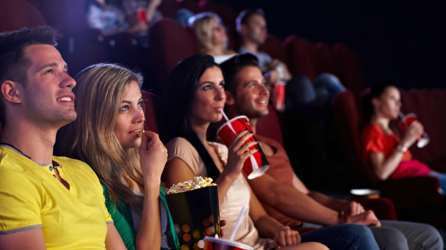 روسيا تعيد فتح دور العرض السينمائية